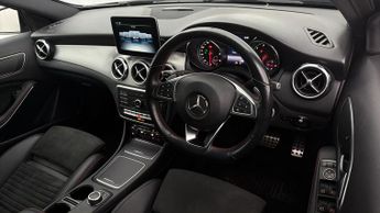 Mercedes-Benz GLA GLA 180 AMG LINE EDITION