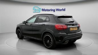Mercedes-Benz GLA GLA 180 AMG LINE EDITION