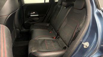 Mercedes-Benz GLA GLA 200 D AMG LINE EXECUTIVE