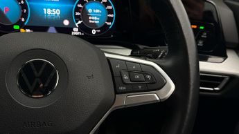 Volkswagen Golf LIFE ETSI DSG
