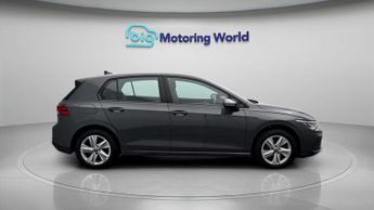 Volkswagen Golf LIFE ETSI DSG