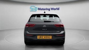 Volkswagen Golf LIFE ETSI DSG