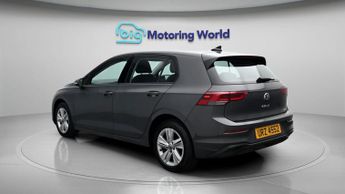 Volkswagen Golf LIFE ETSI DSG