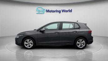 Volkswagen Golf LIFE ETSI DSG