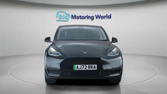 Tesla Model Y BASE