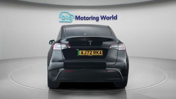 Tesla Model Y BASE