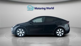 Tesla Model Y BASE