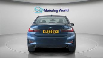 BMW 3 Series 330E SE PRO