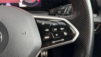 Volkswagen Golf R-LINE TDI DSG