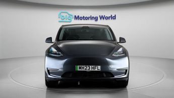 Tesla Model Y BASE