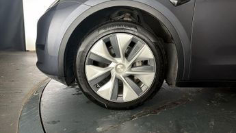 Tesla Model Y BASE