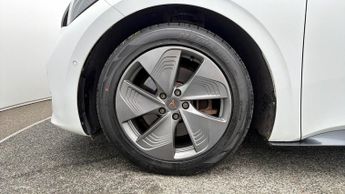 CUPRA Born V1