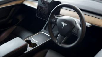 Tesla Model 3 MODEL 3