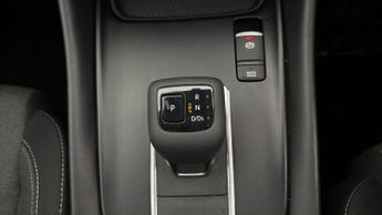 Nissan Qashqai DIG-T N-CONNECTA DCT