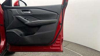 Nissan Qashqai DIG-T N-CONNECTA DCT