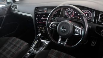 Volkswagen Golf GTI PERFORMANCE TSI DSG