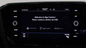 Volkswagen Passat SE NAV TDI DSG