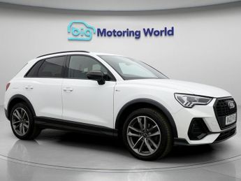 Audi Q3 TFSI S LINE BLACK EDITION
