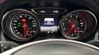 Mercedes-Benz GLA GLA 200 AMG LINE EDITION