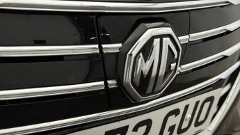 MG MG5 EXCLUSIVE