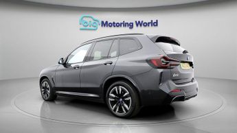 BMW iX3 M SPORT