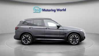 BMW iX3 M SPORT