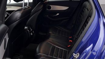 Mercedes-Benz GLC GLC 300 4MATIC AMG LINE