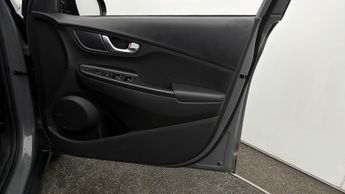 Hyundai KONA PREMIUM