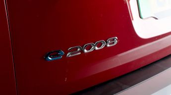 Peugeot E-2008 GT