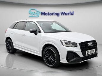 Audi Q2 TFSI S LINE BLACK EDITION
