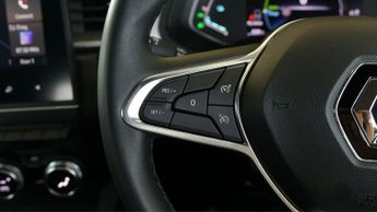 Renault Captur TECHNO E-TECH