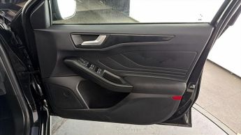 Ford Focus ST-LINE X