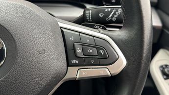 Volkswagen Golf STYLE TSI DSG