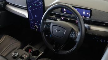 Ford Mustang Mach-E BASE