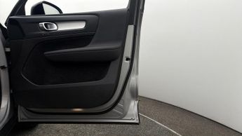 Volvo XC40 RECHARGE T4 PLUS