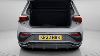 CUPRA Born V1