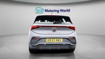 CUPRA Born V1