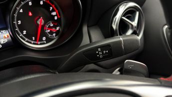 Mercedes-Benz GLA GLA 180 AMG LINE EDITION