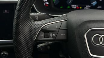 Audi Q3 TFSI E S LINE