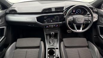 Audi Q3 TFSI E S LINE