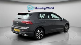 Volkswagen Golf STYLE TSI DSG