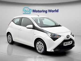 Toyota AYGO VVT-I X-PLAY X-SHIFT