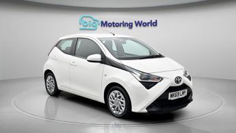 Toyota AYGO VVT-I X-PLAY X-SHIFT