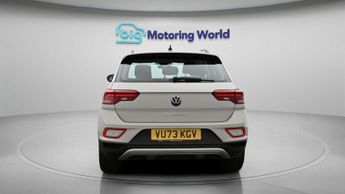 Volkswagen T-Roc LIFE TSI DSG