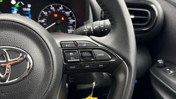 Toyota Yaris ICON