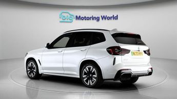 BMW iX3 M SPORT