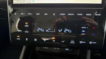 Hyundai TUCSON T-GDI SE CONNECT DCT