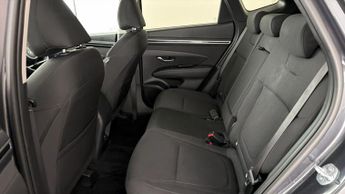 Hyundai TUCSON T-GDI SE CONNECT DCT