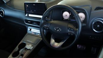 Hyundai KONA PREMIUM