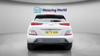 Hyundai KONA PREMIUM